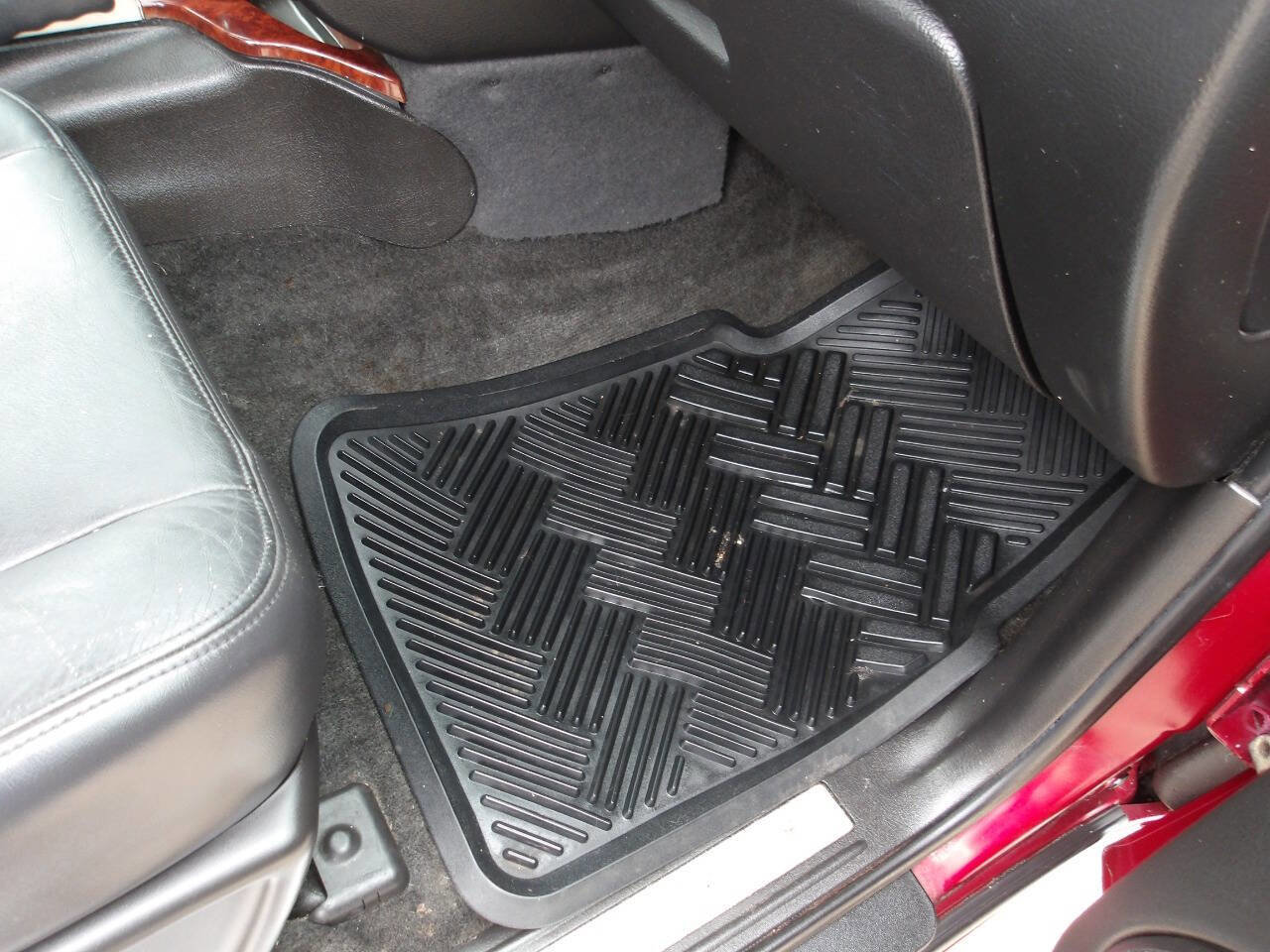 Used 2007 GMC Envoy SLT image 27