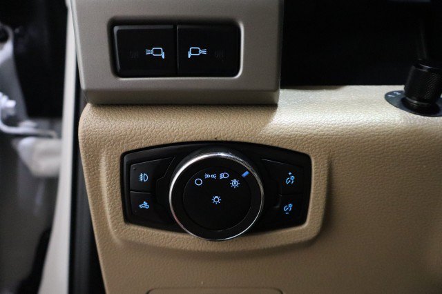 Used 2020 Ford F250 Lariat w/ Lariat Value Package AWD/4WD image 37