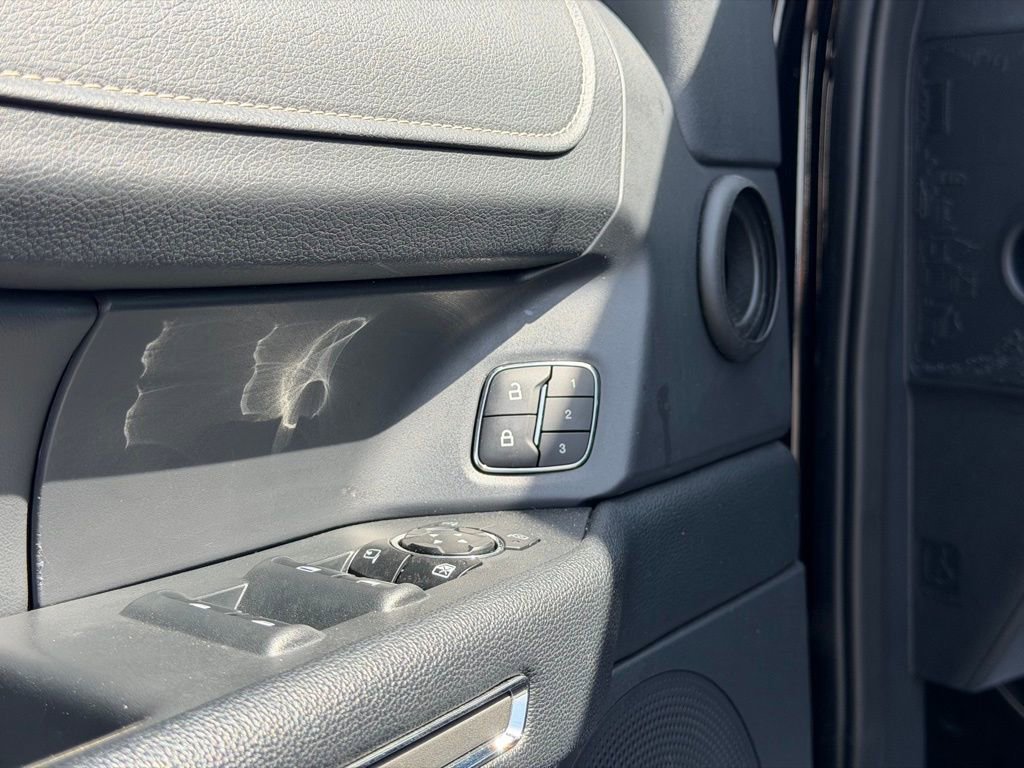 Used 2024 Ford Expedition Max XLT image 14