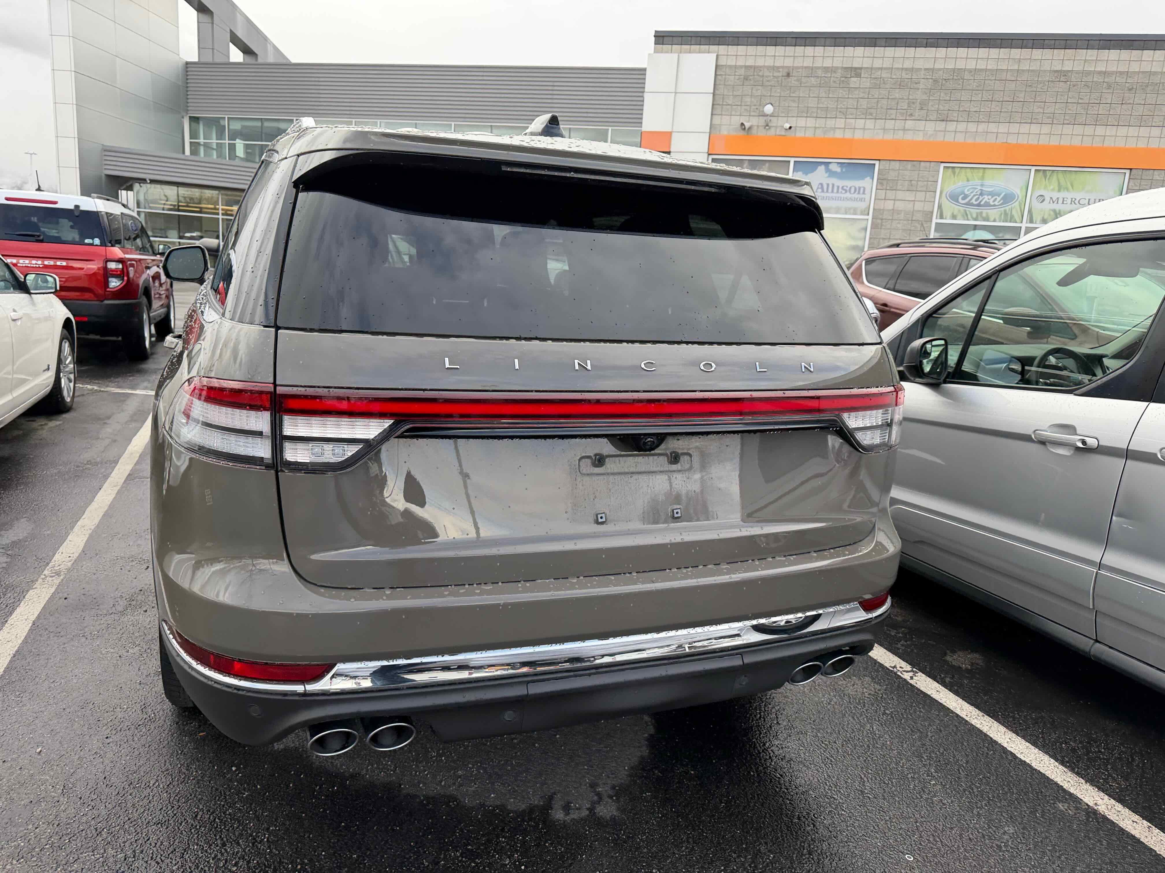 Used 2025 Lincoln Aviator Reserve w/ Equipment Group 201A image 10