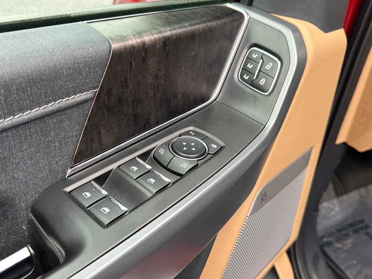 Used 2022 Ford F150 Lariat w/ Equipment Group 502A High image 27