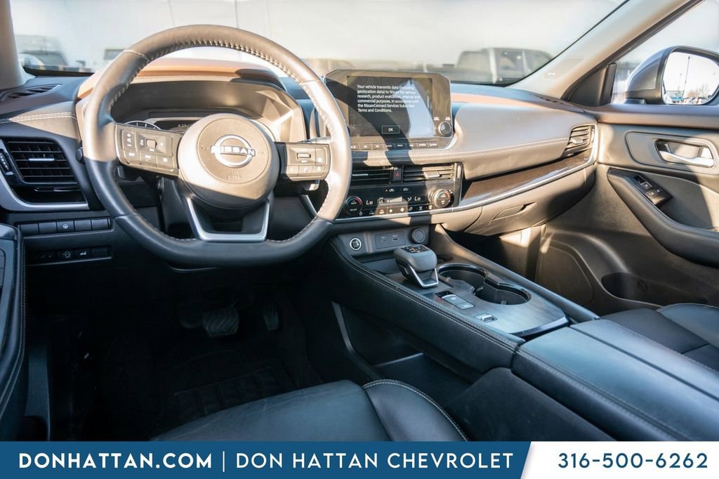 Used 2023 Nissan Rogue SL w/ SL Premium Package image 22