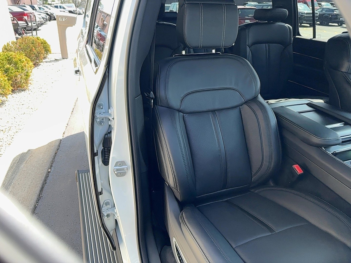 New 2026 Jeep Grand Wagoneer L Summit w/ Premium Group III AWD/4WD image 6