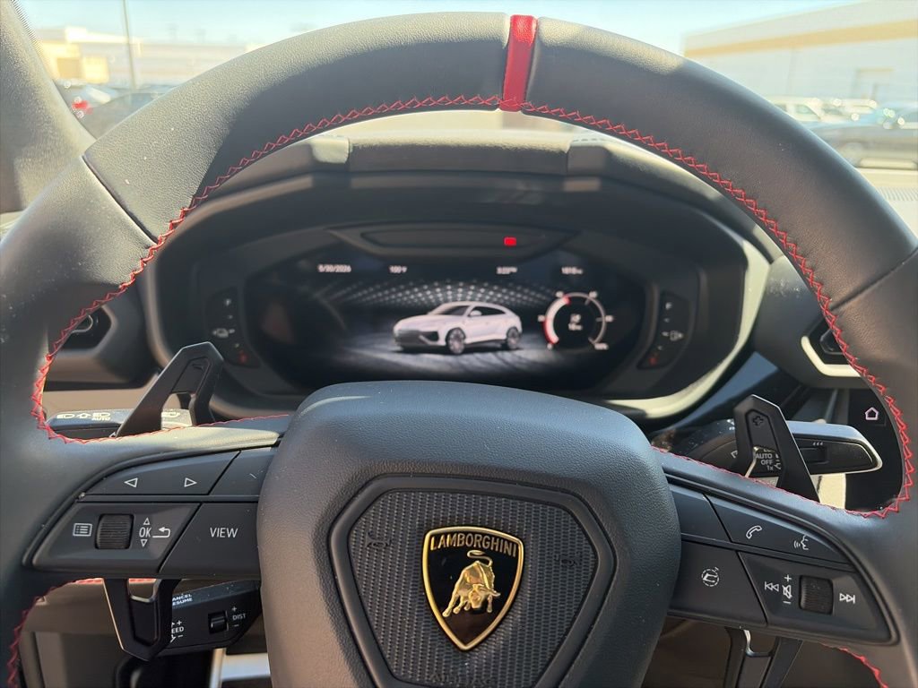 Used 2025 Lamborghini Urus SE AWD/4WD image 11