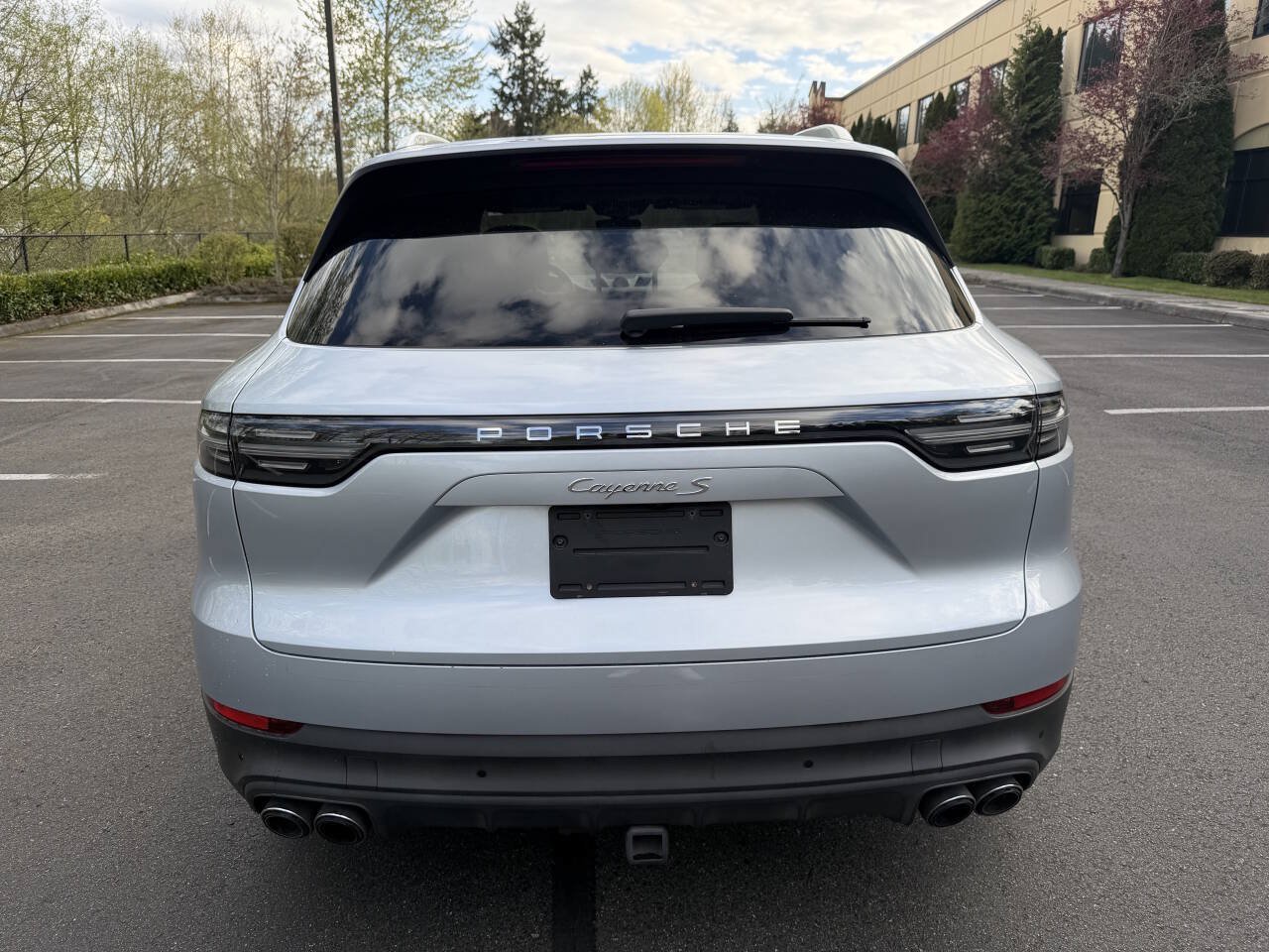 Used 2019 Porsche Cayenne S w/ Premium Package AWD/4WD image 6