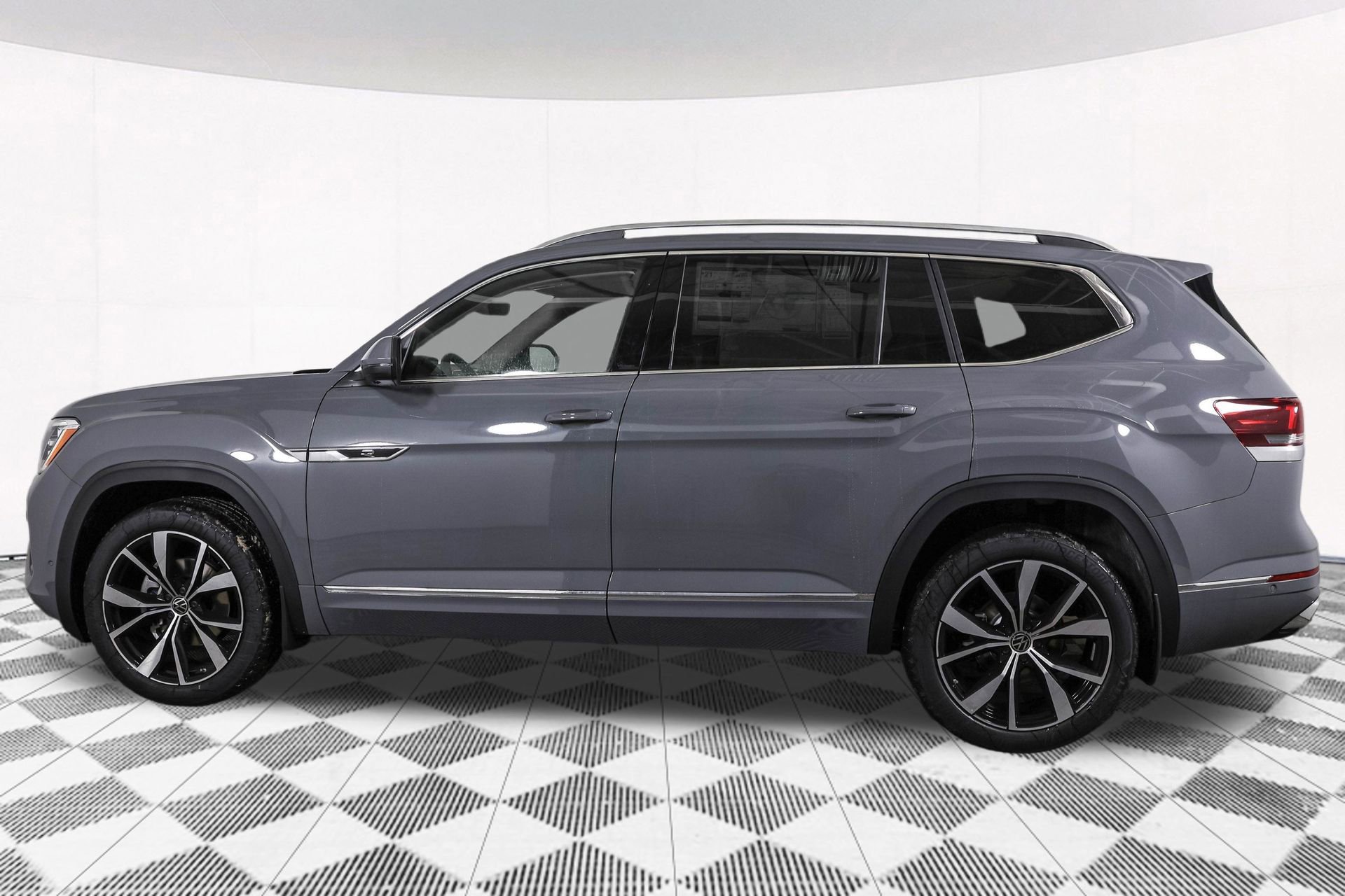 New 2026 Volkswagen Atlas SEL Premium R-Line image 17