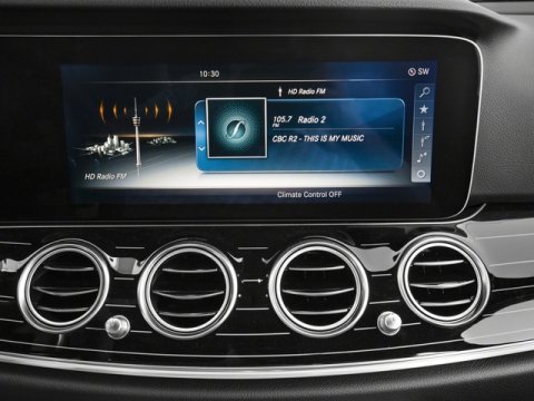 Used 2018 Mercedes-Benz E 400 4MATIC Sedan image 10