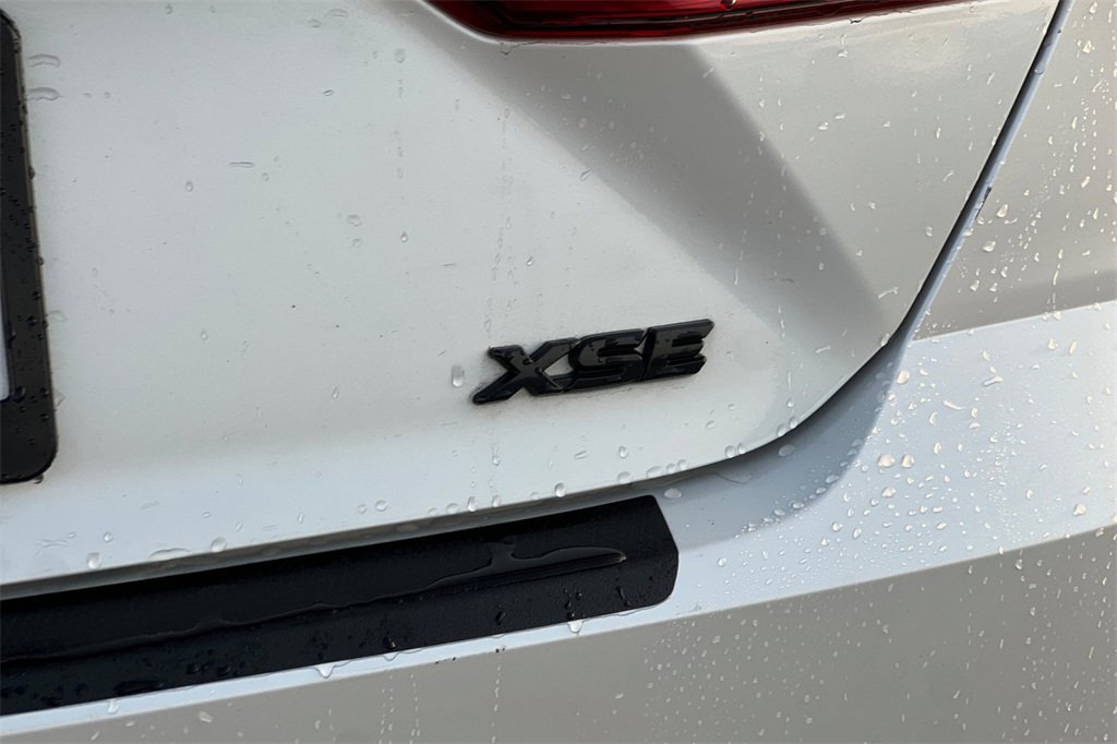 Used 2025 Toyota Camry XSE image 27