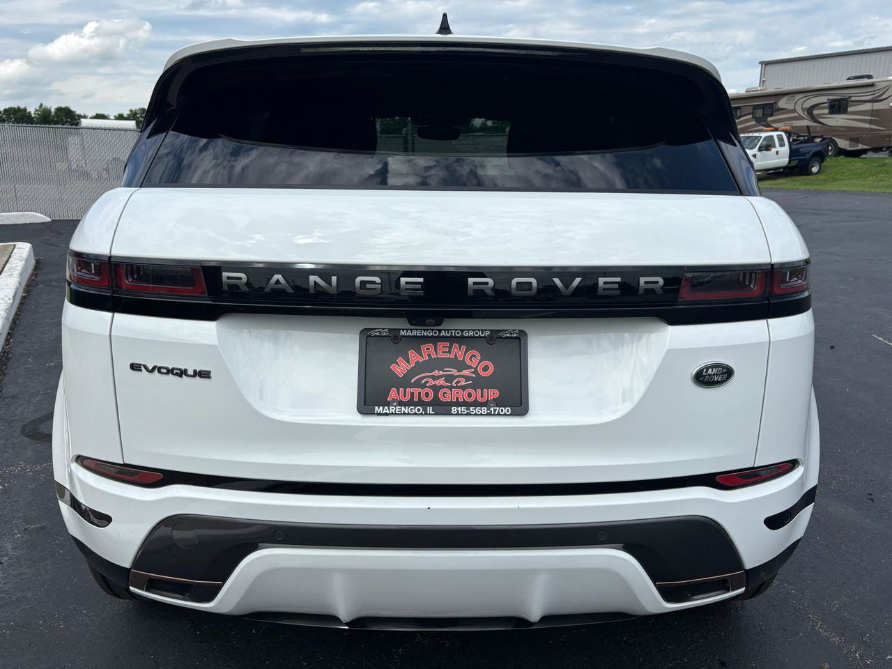 Used 2023 Land Rover Range Rover Evoque R-Dynamic S AWD/4WD image 4
