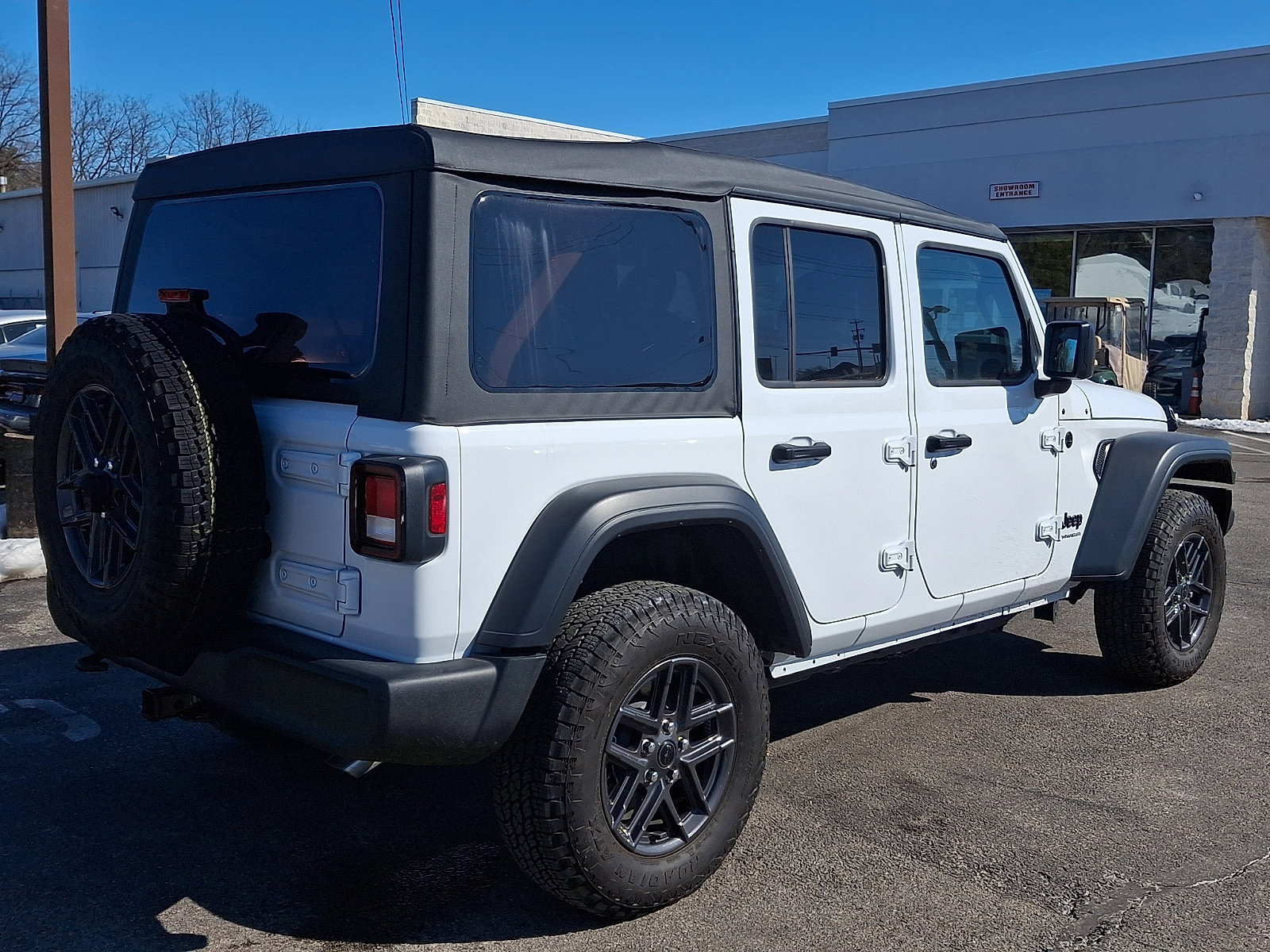 Used 2025 Jeep Wrangler Unlimited Sport image 7