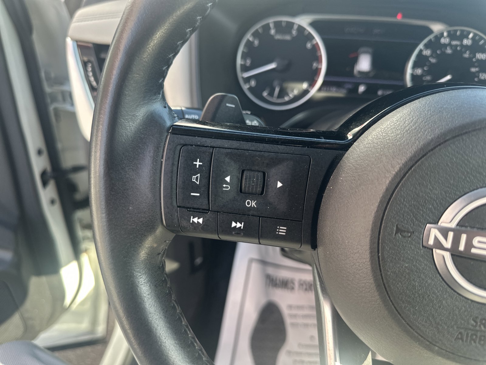 Used 2023 Nissan Rogue SL AWD/4WD image 13