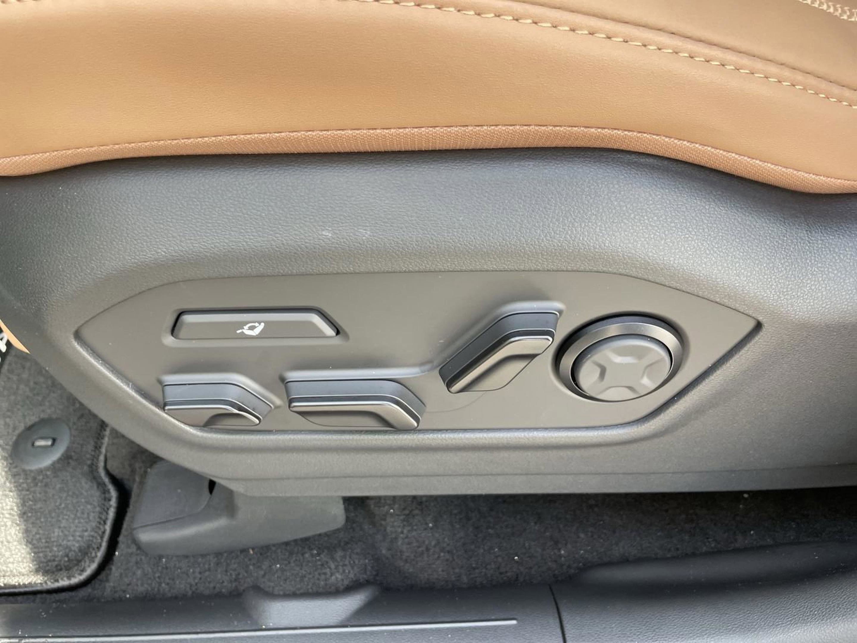 New 2026 Hyundai Santa Fe Calligraphy image 13