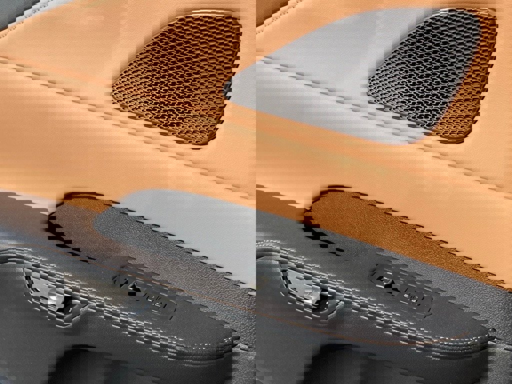 Used 2025 Lexus RX 350h image 15