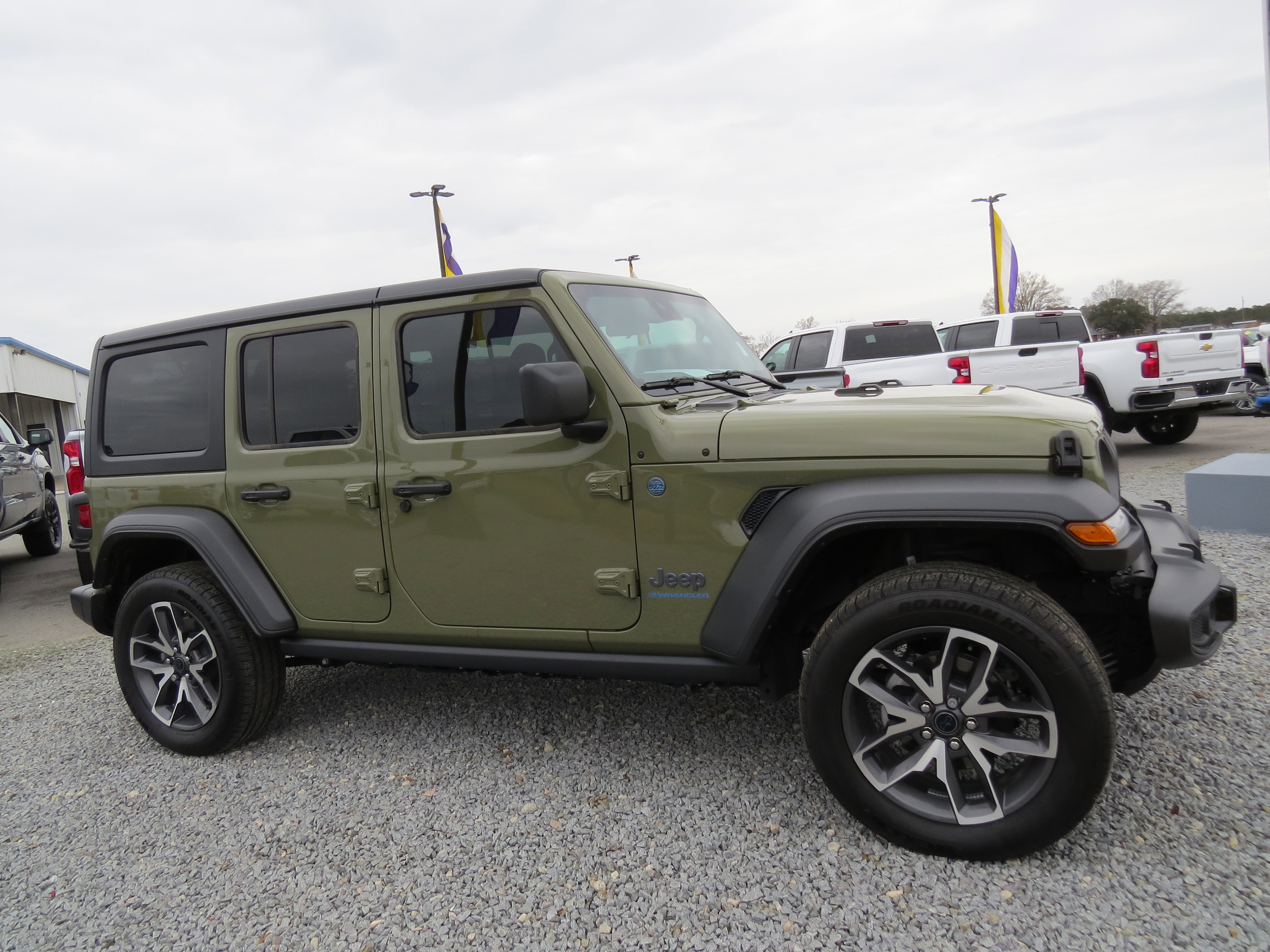 Used 2025 Jeep Wrangler Unlimited Sport S 4xe w/ Convenience Group image 29