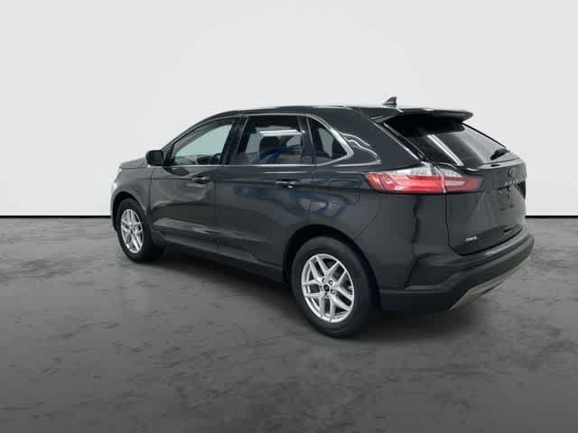 Used 2024 Ford Edge SEL AWD/4WD image 9