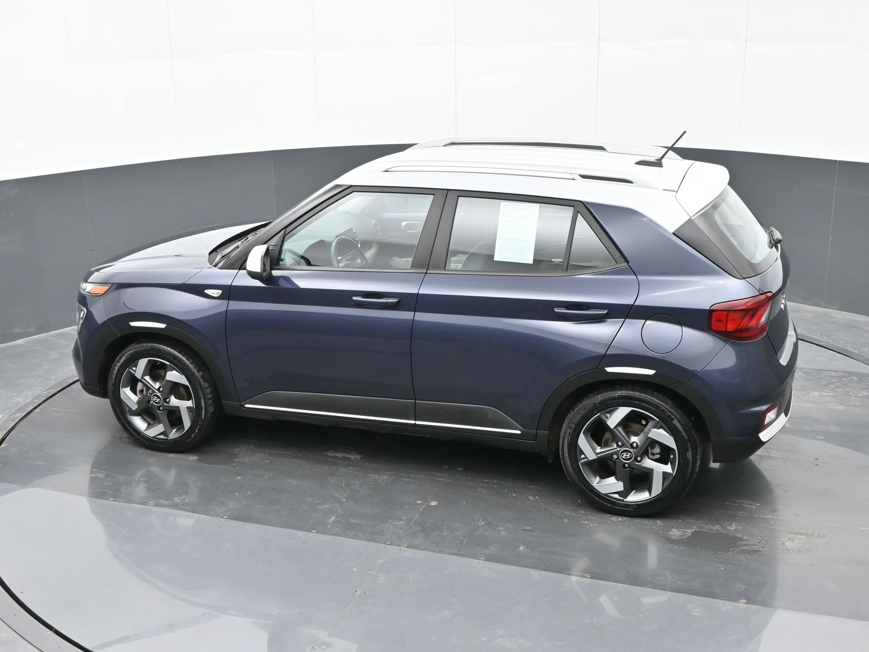 Used 2023 Hyundai Venue Limited w/ Cargo Package image 36