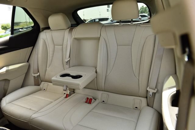 Used 2021 Buick Envision Essence w/ Technology Package I FWD image 27