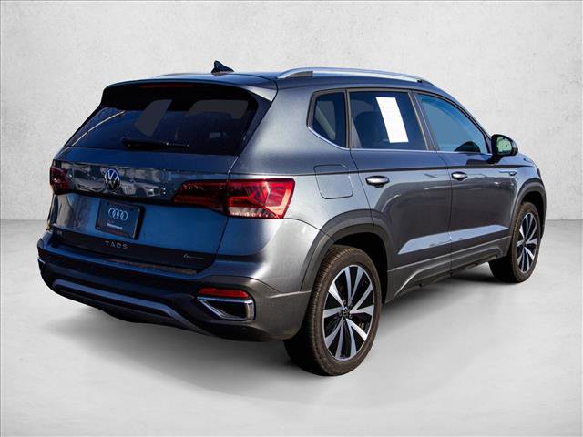 Used 2022 Volkswagen Taos SE image 5