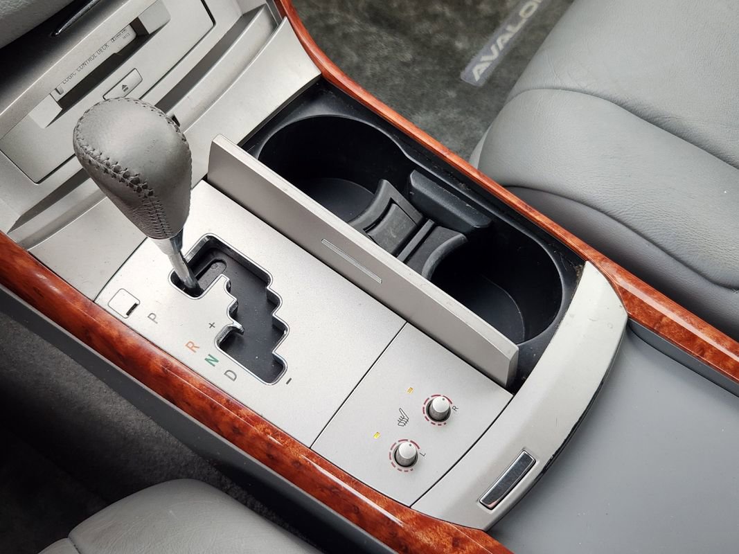 Used 2005 Toyota Avalon XLS FWD image 23