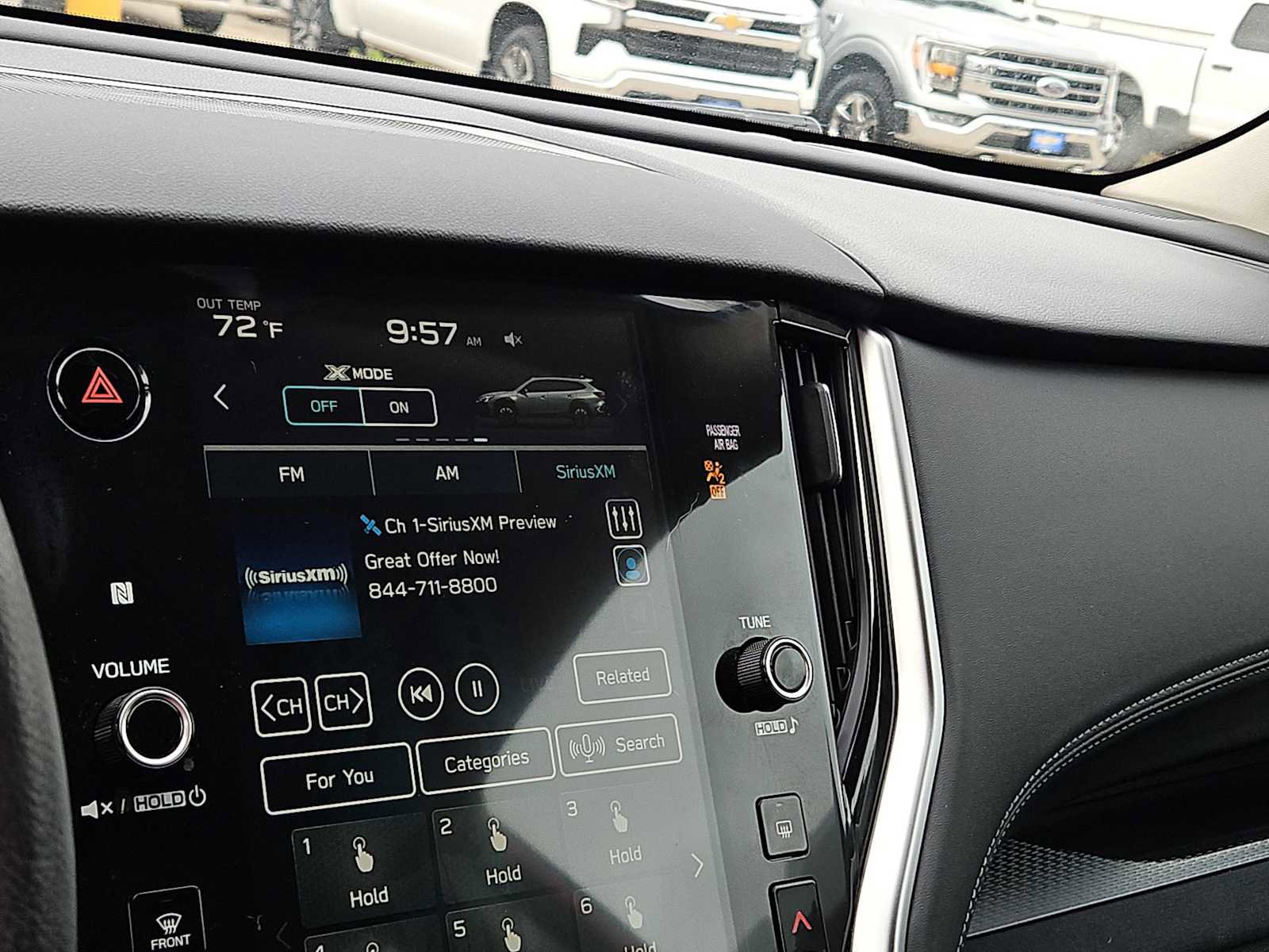 Used 2024 Subaru Outback Premium AWD/4WD image 24