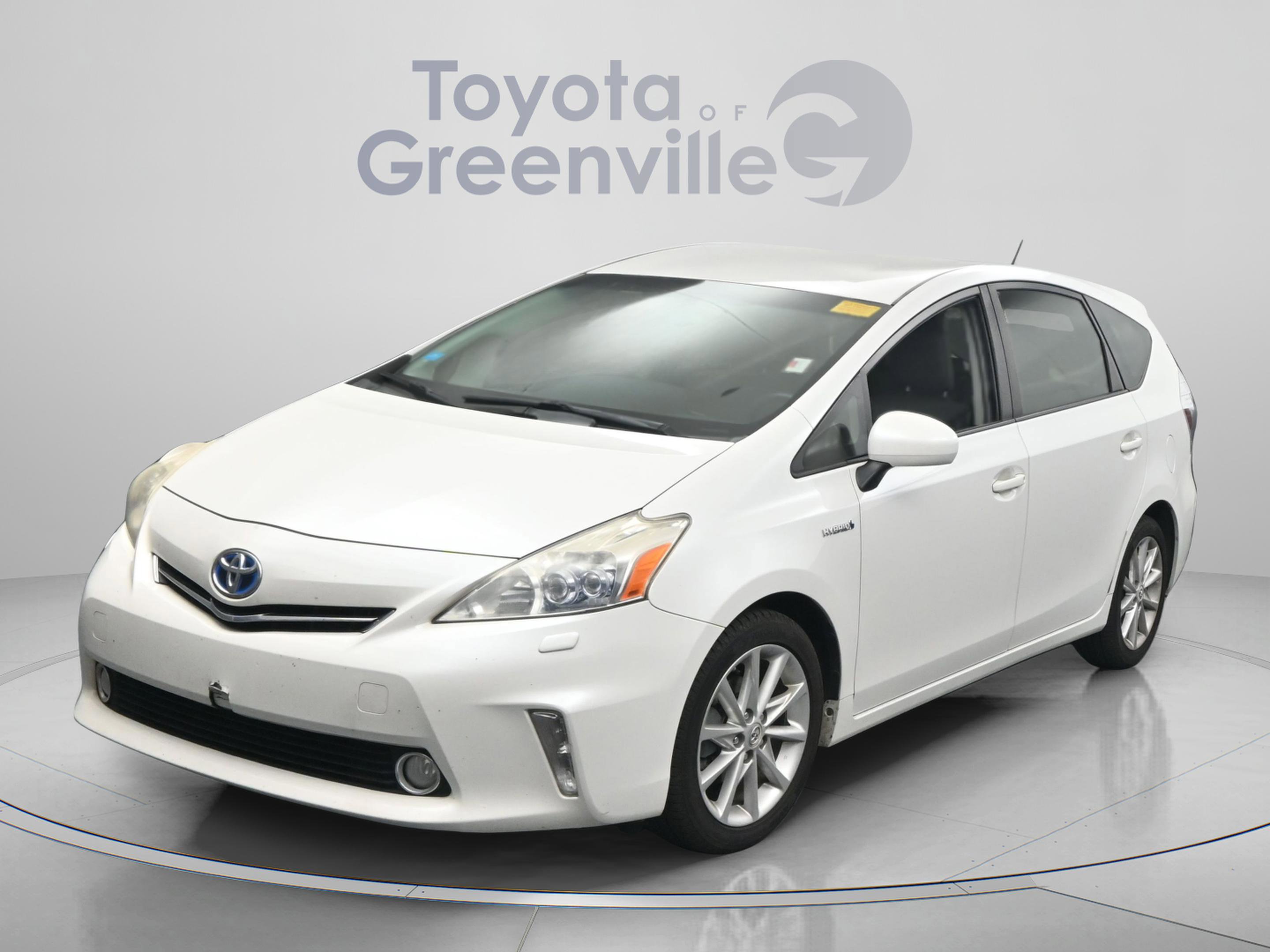 Used 2013 Toyota Prius V Five FWD image 25