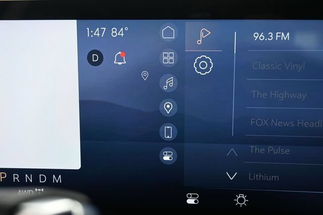 Used 2024 Buick Envision Preferred AWD/4WD image 25