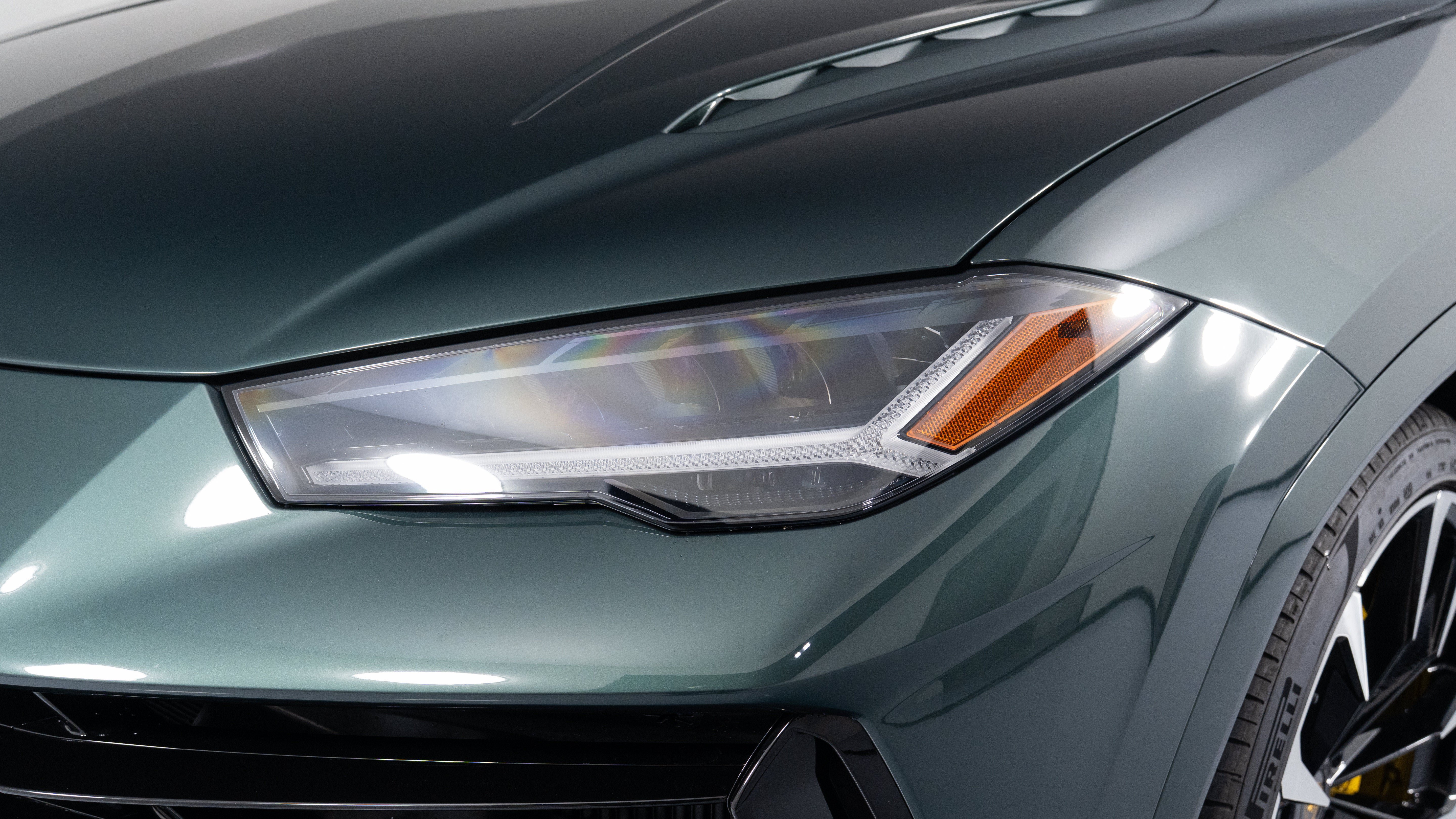 Used 2024 Lamborghini Urus S AWD/4WD image 11