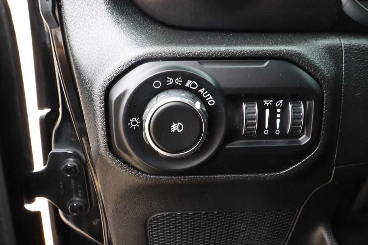 Used 2021 Jeep Wrangler Unlimited Sport AWD/4WD image 18