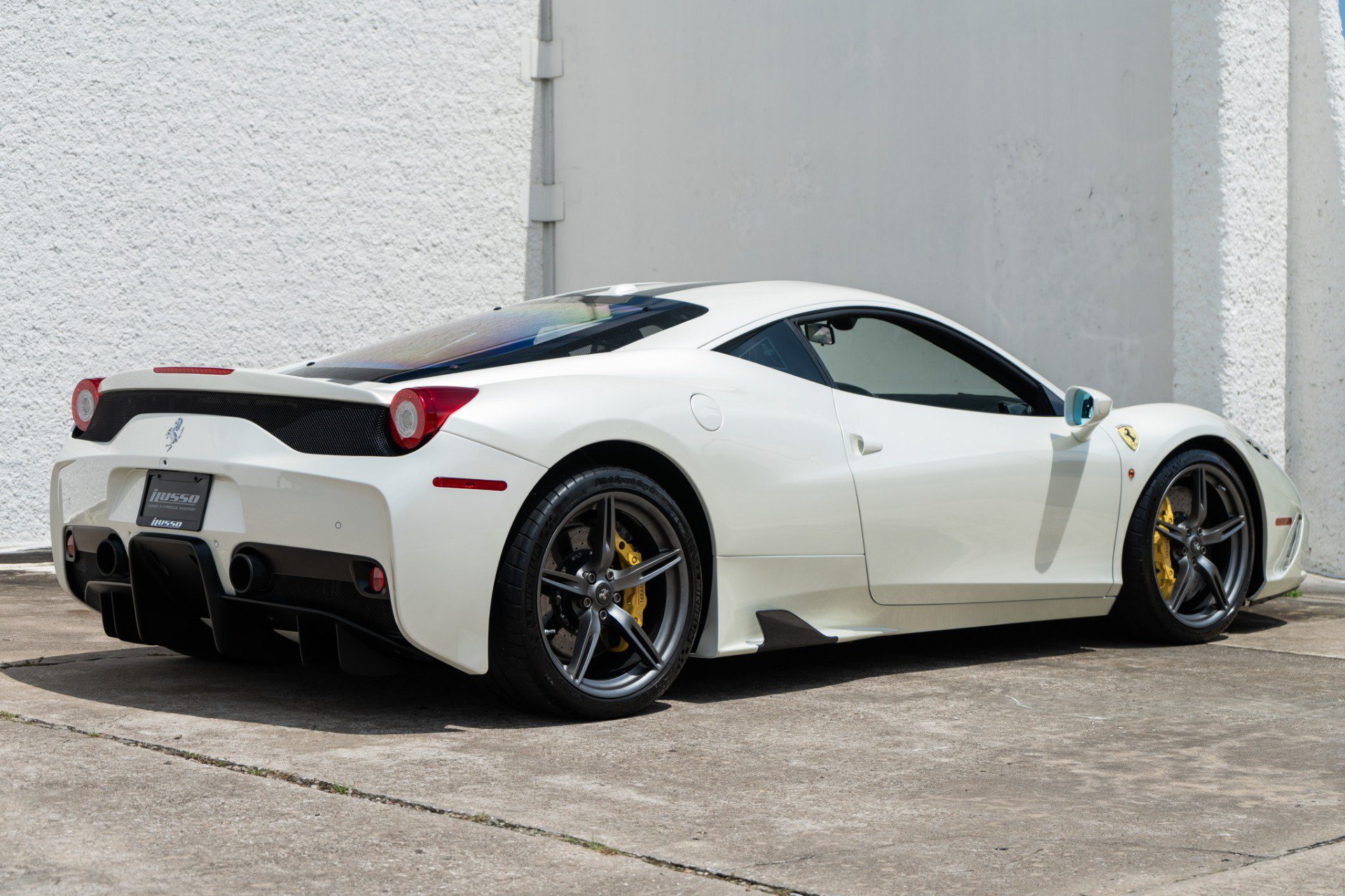 Used 2015 Ferrari 458 Speciale Coupe RWD image 12