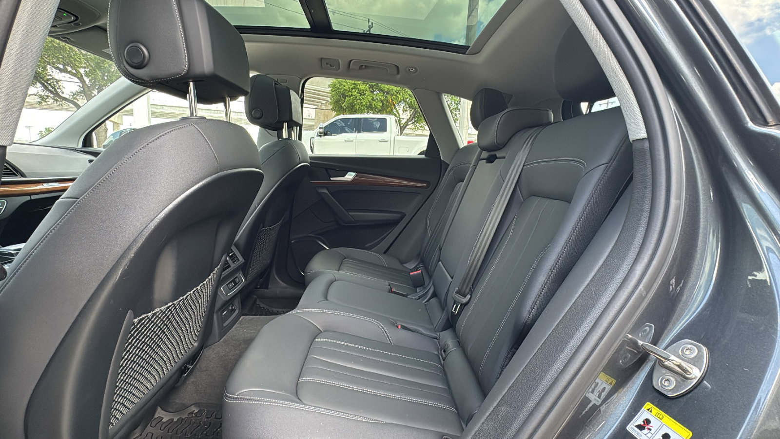 Used 2023 Audi Q5 2.0T Premium w/ Convenience Package AWD/4WD image 15