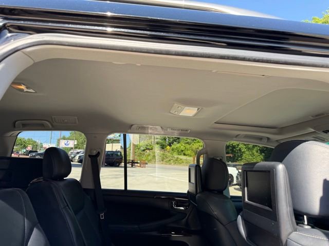 Used 2015 Lexus LX 570 4WD image 84