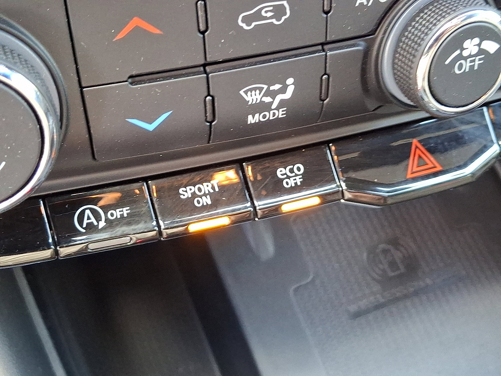 Certified 2024 Dodge Durango GT image 27