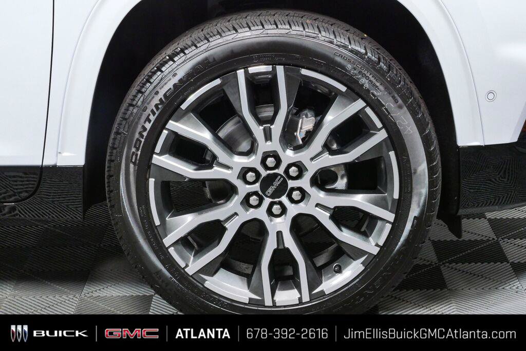 New 2027 GMC Acadia Denali Ultimate FWD image 36