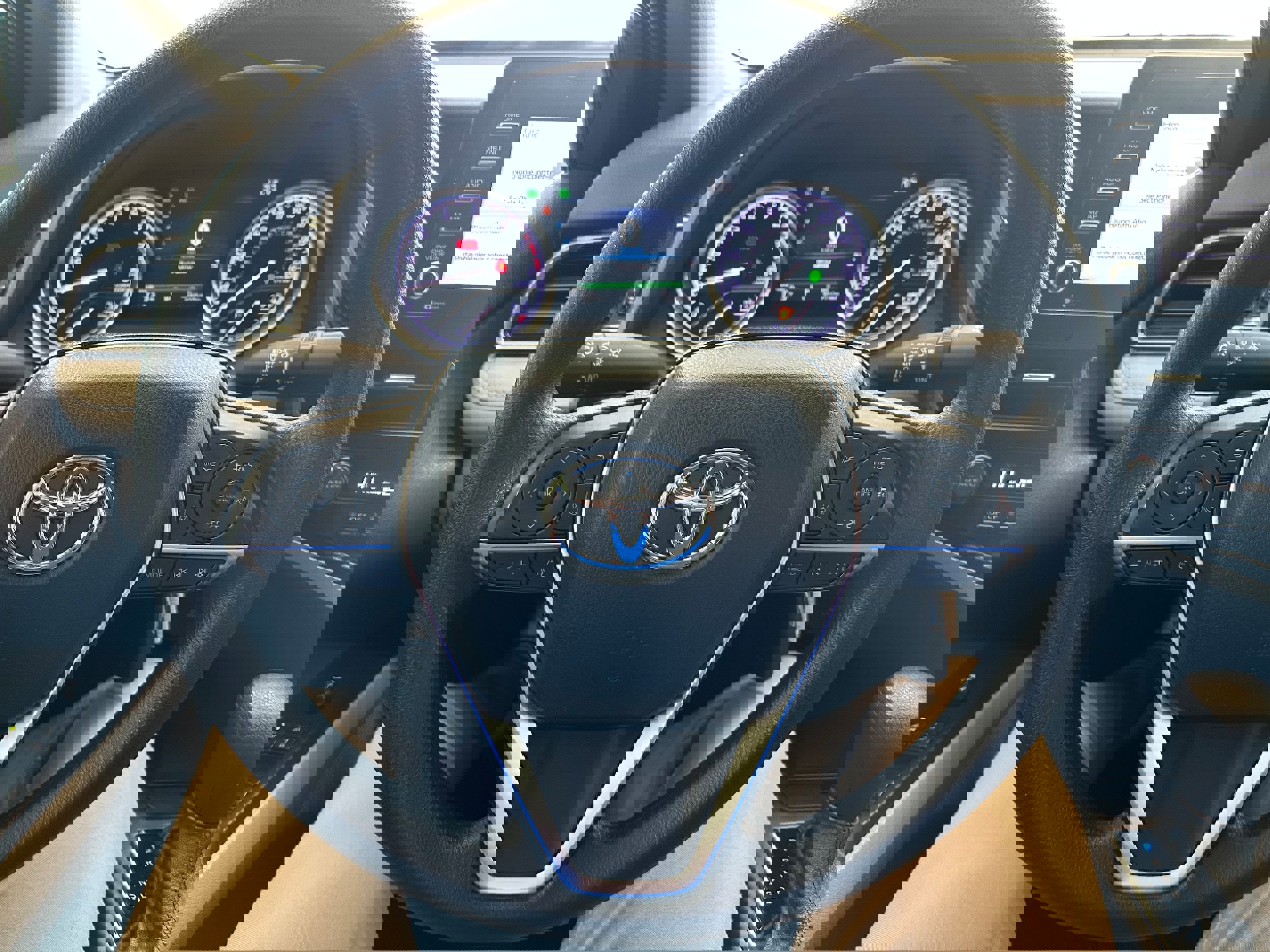 Used 2023 Toyota Camry LE image 20