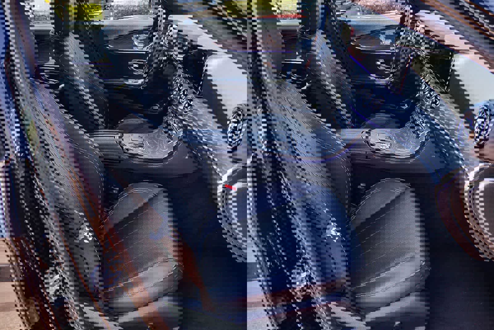 Used 2021 Mercedes-Benz E 350 Sedan image 17