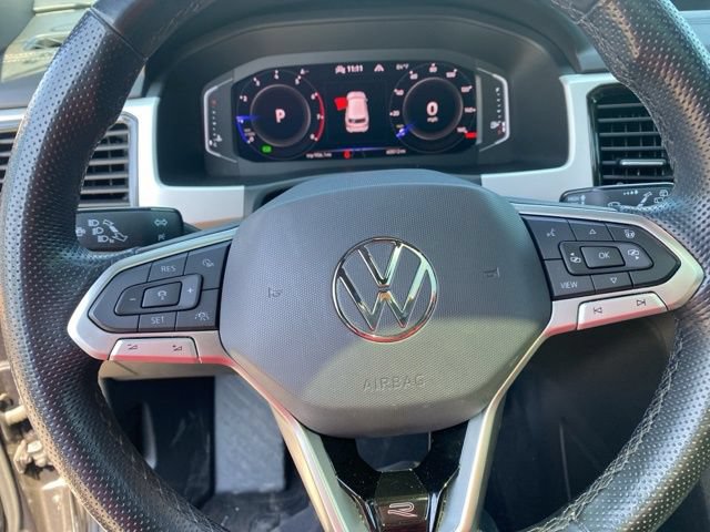 Used 2022 Volkswagen Atlas Cross Sport SEL Premium R-Line AWD/4WD image 16
