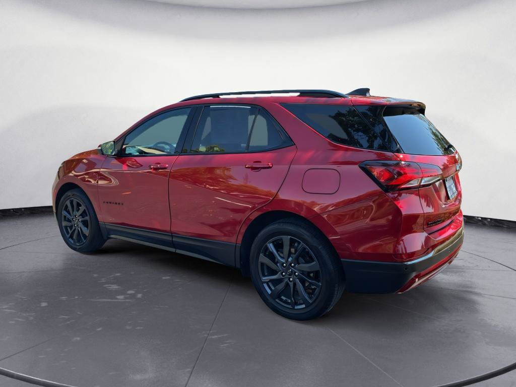 Used 2023 Chevrolet Equinox RS FWD image 4
