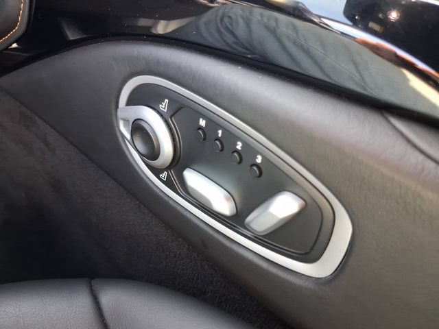 Used 2020 Aston Martin V8 Vantage Coupe RWD image 20