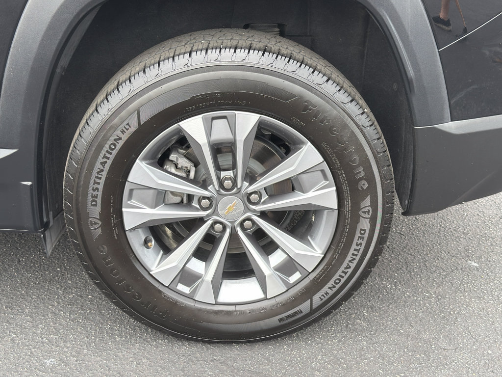 Used 2025 Chevrolet Equinox LT FWD image 30