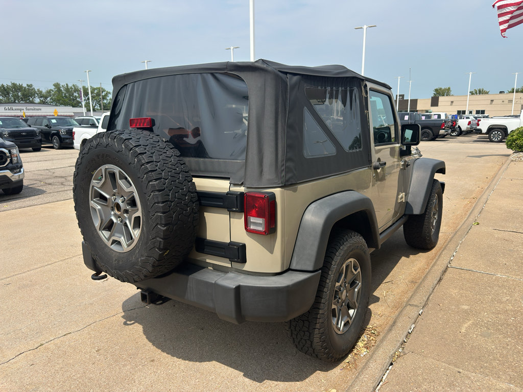 Used 2017 Jeep Wrangler Rubicon w/ Power Convenience Group AWD/4WD image 8