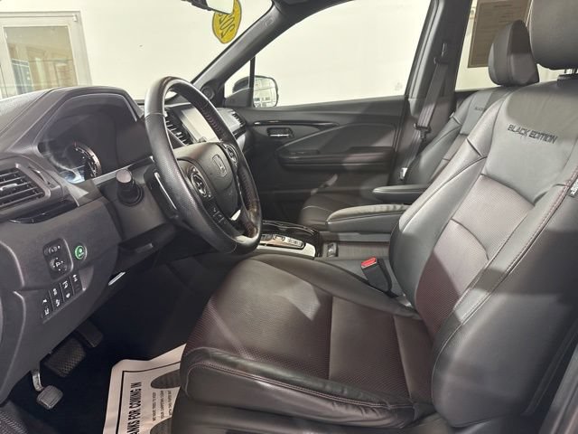 Used 2023 Honda Ridgeline Black Edition image 17