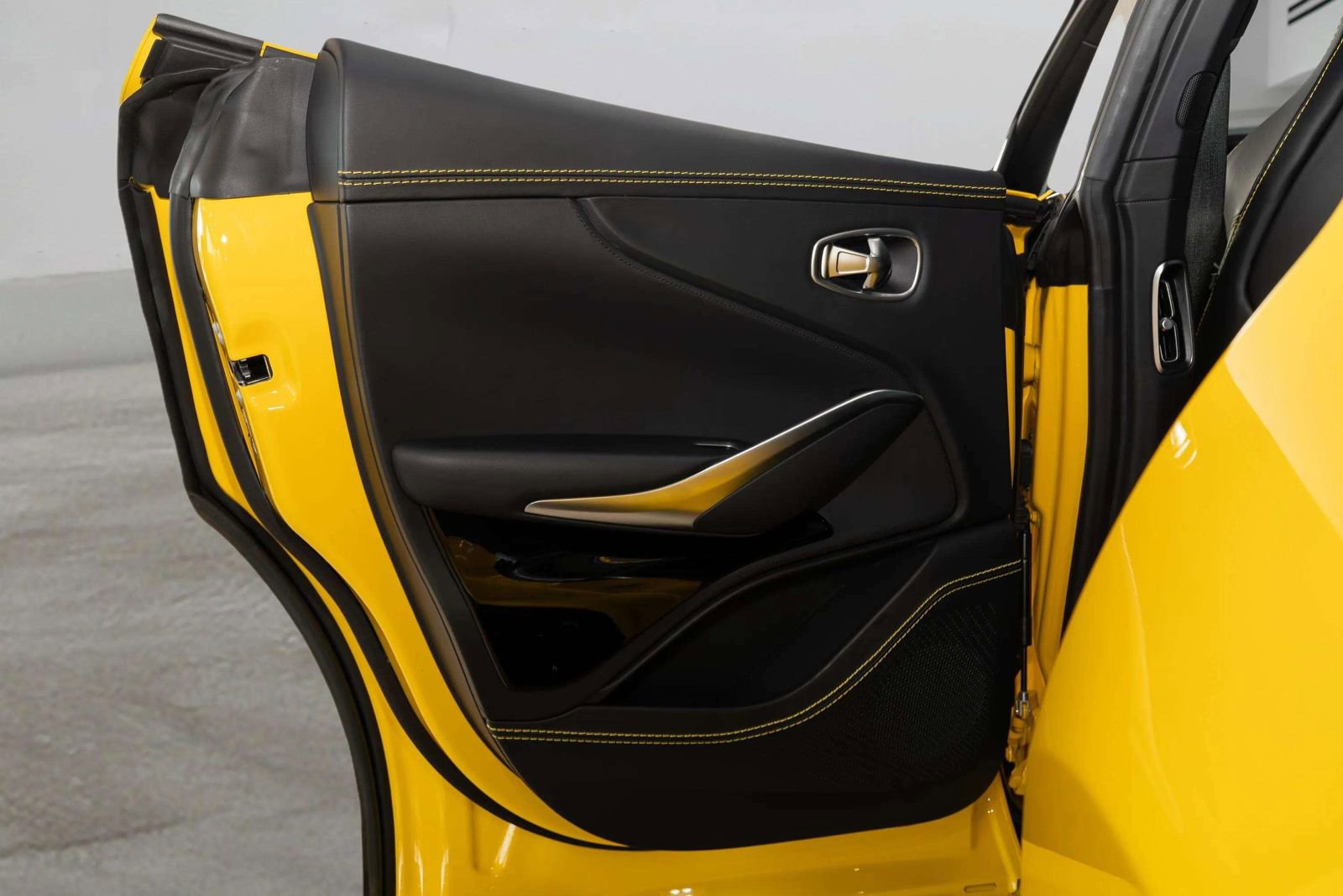 Used 2023 Aston Martin DBX 707 AWD/4WD image 34