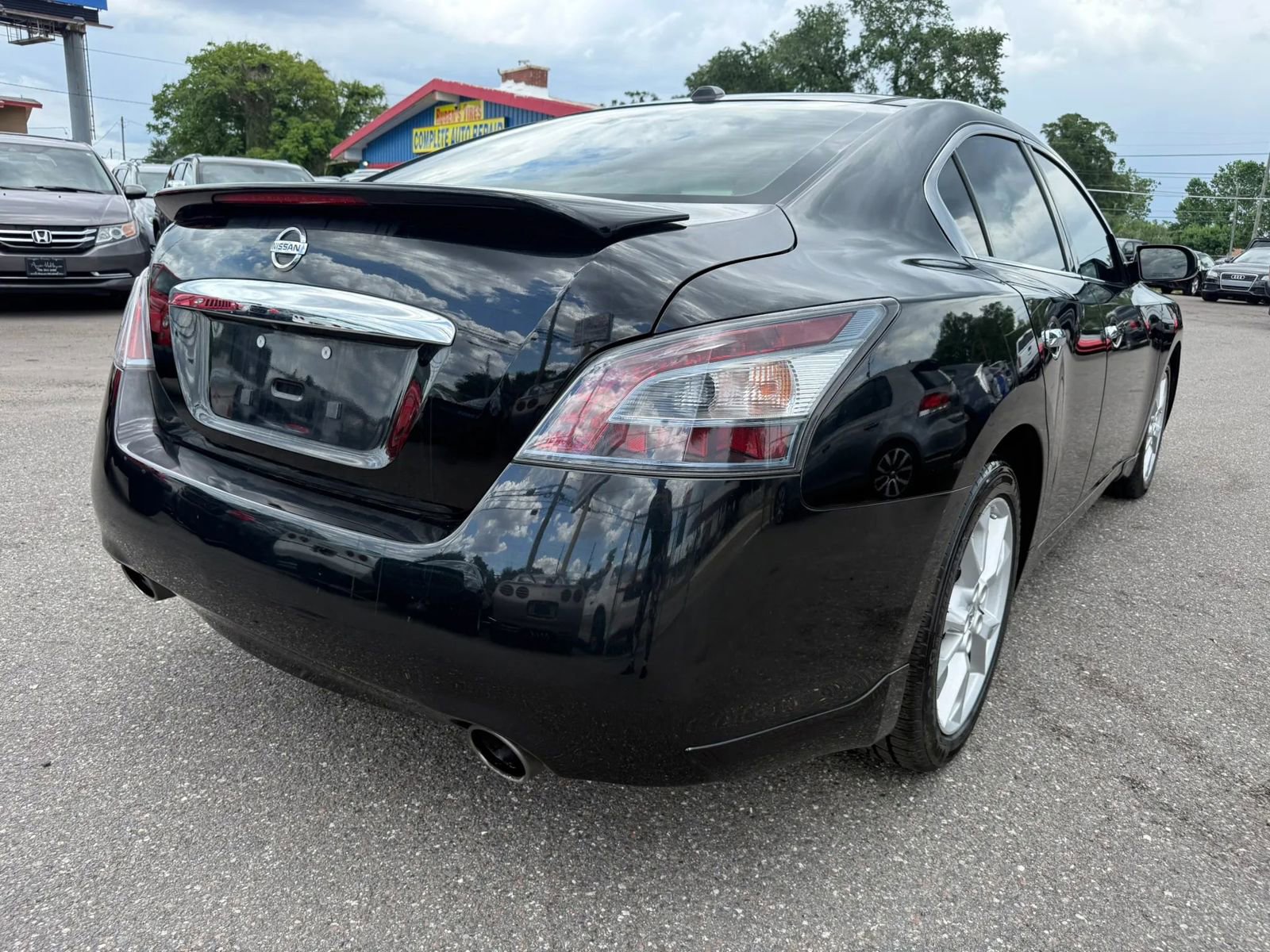 Used 2014 Nissan Maxima 3.5 SV w/ Premium Package FWD image 4