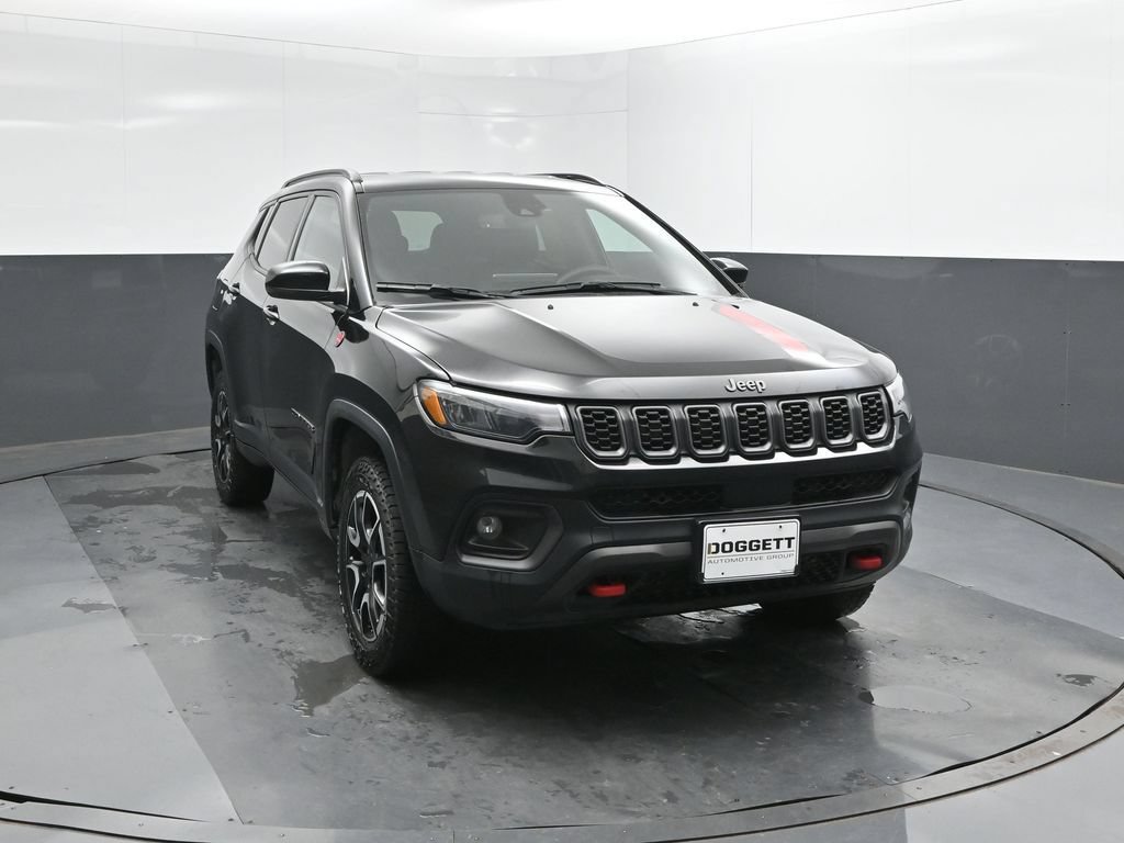 Used 2024 Jeep Compass Trailhawk AWD/4WD image 17