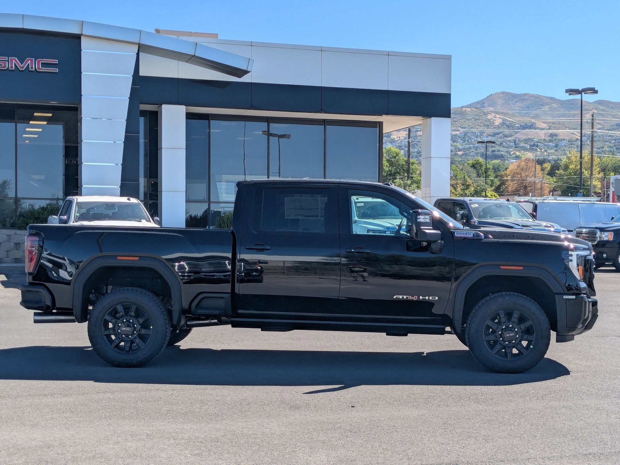 New 2026 GMC Sierra 3500 AT4 w/ AT4 Premium Plus Package image 7