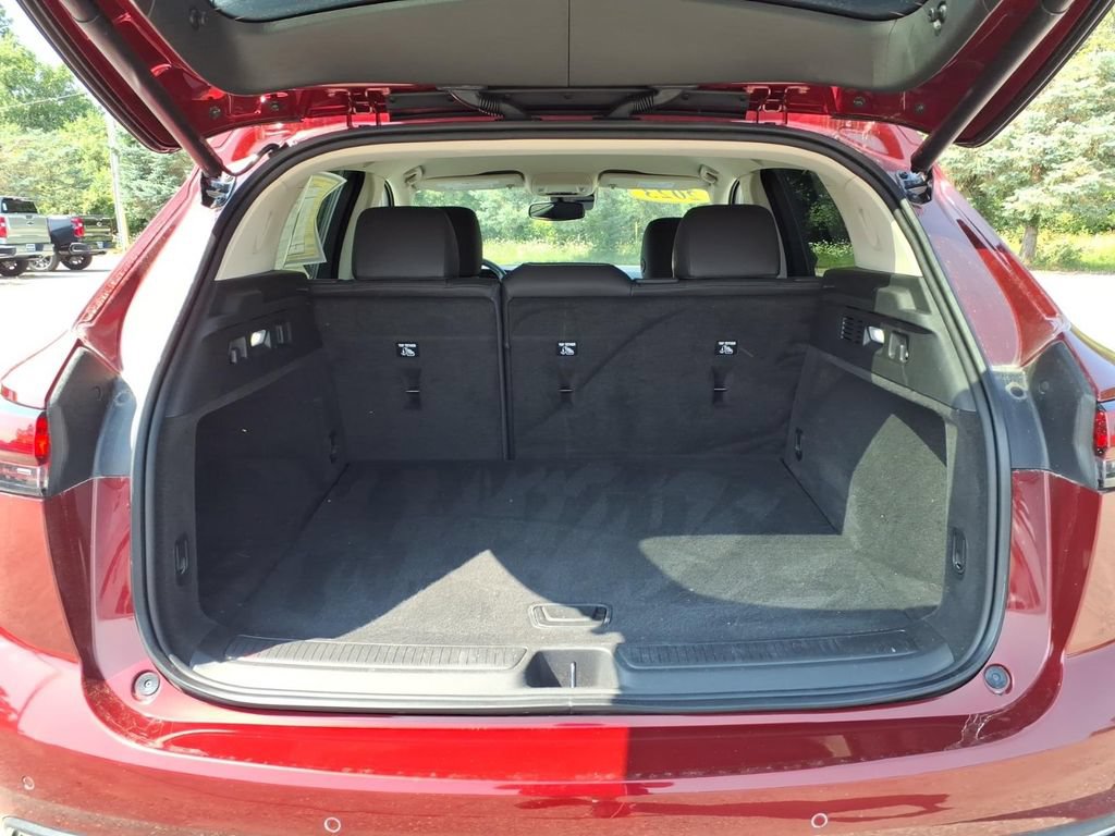 Used 2023 Buick Envision Essence FWD image 8