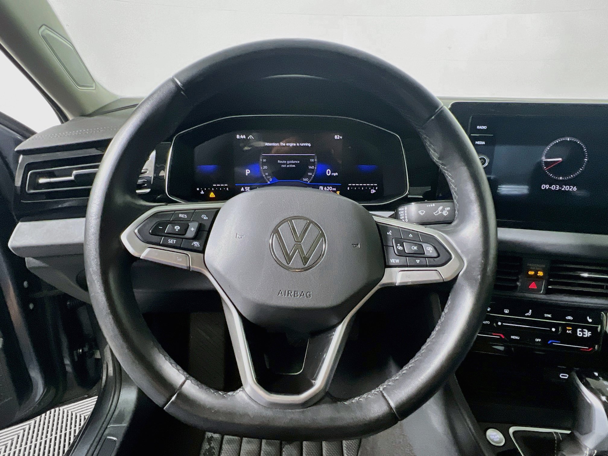 Used 2025 Volkswagen Jetta SE FWD image 17