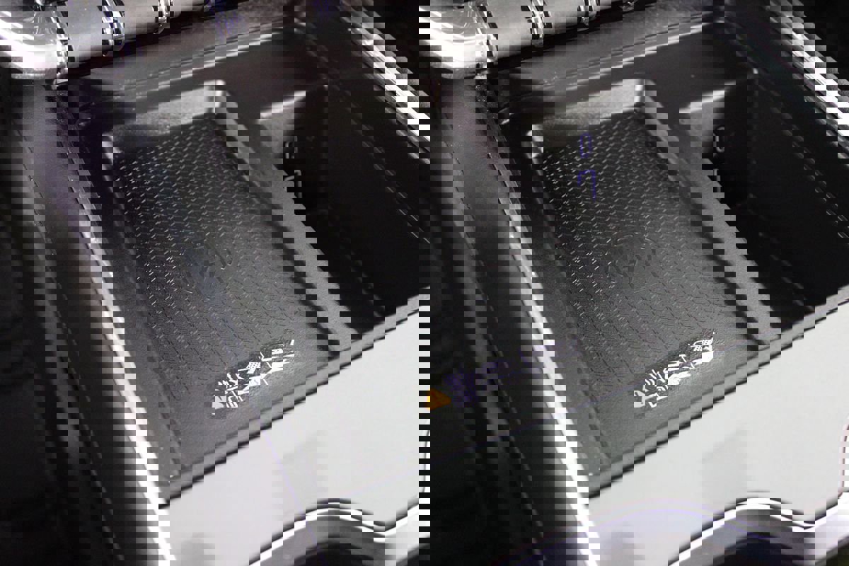 Used 2025 GMC Acadia Elevation image 24