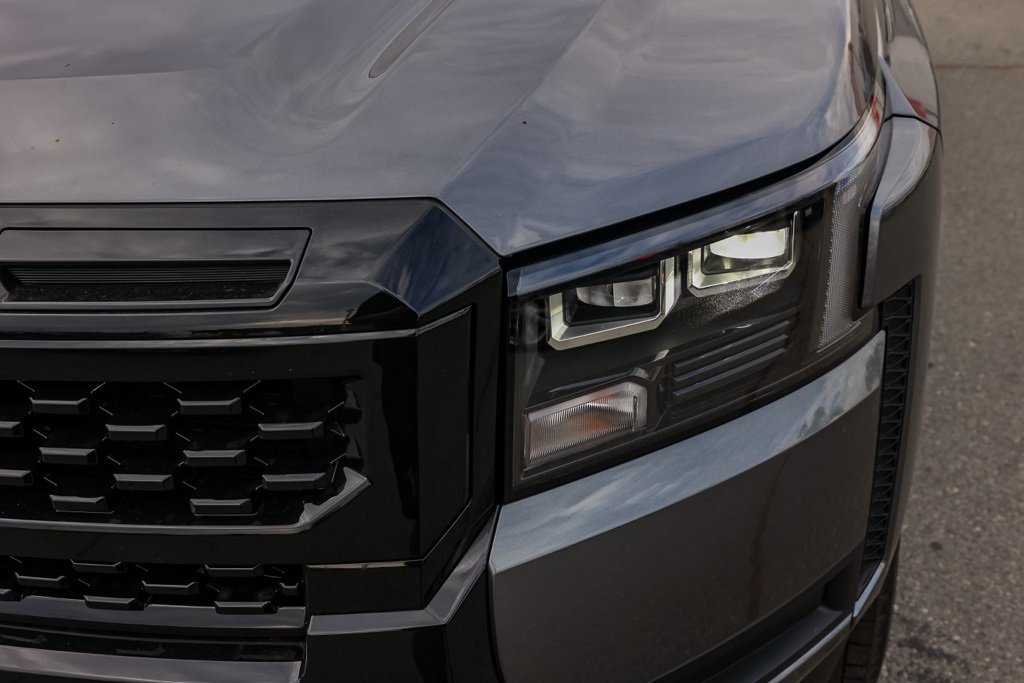 New 2026 Nissan Frontier SV w/ All-Weather Content Package image 10