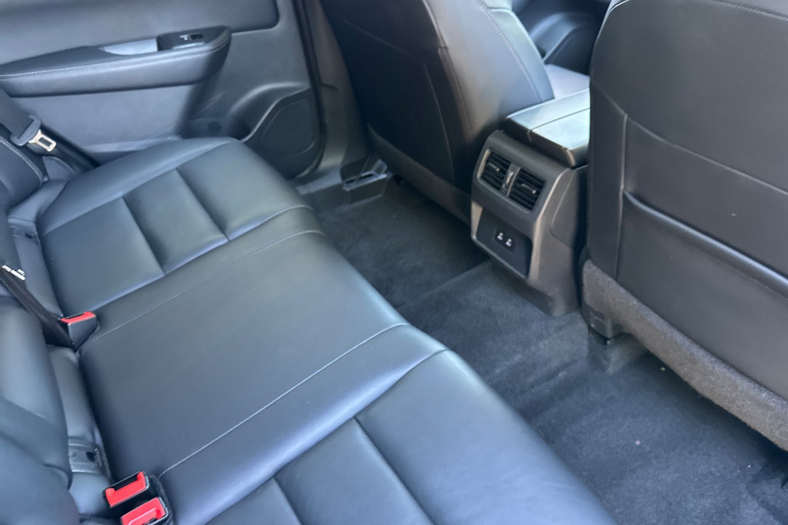 Used 2024 Nissan Rogue SL AWD/4WD image 19